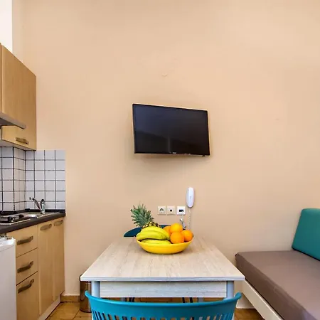 Lefka Apartments Parigoria Exterior photo